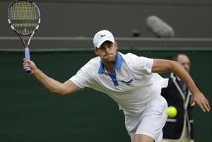 Wimbledon 2012: Andy Roddick advances to 3rd round