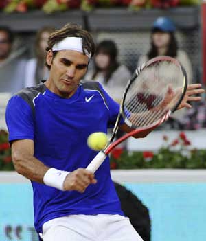 Federer hammers del Potro at Cincinnati