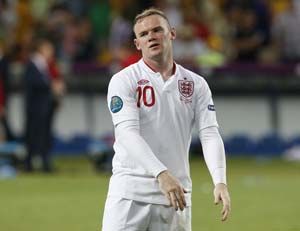Wayne Rooney Slams 'Disgusting' British Press for Following him on Family Holiday