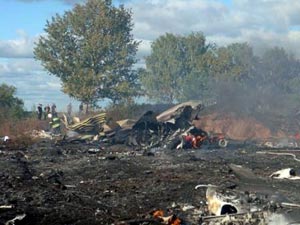 Ice hockey crash revives Munich memories at Man United