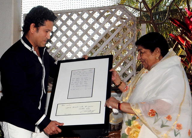 Sachin Tendulkar, Lata Mangeshkar light up Raj Thackeray's party