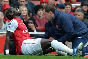 Arsenal lose Bacary Sagna for three weeks