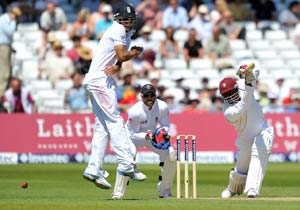 2nd Test: Samuels helps West Indies recover against England