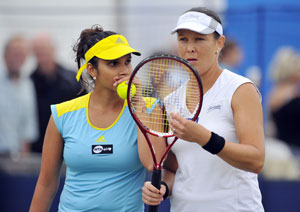 Sania Mirza, Liezel Huber shocked in quarters of Aegon International