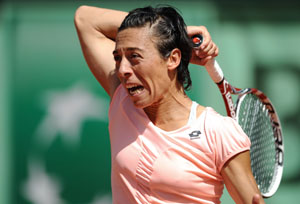 Top-seeded Schiavone loses in 1st round in Spain