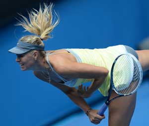 Maria Sharapova pumped even as Samantha Stosur flops