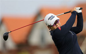 Shin Ji-Yai, Ayako Uehara share Mizuno Classic lead