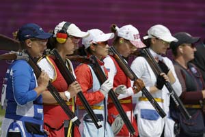 London 2012 Shooting: United States shooter Kim Rhode wins historic title