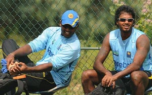 Sri Lanka cricketers end battle for contracts