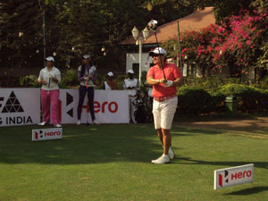 Smriti Mehra takes lead after first round of Women's Professional Golf Tour