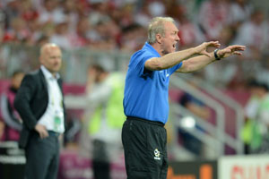Euro 2012: Franciszek Smuda quits as Polish Euro dream ends