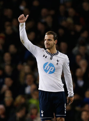 EPL: Roberto Soldado converts penalty in Tottenham's 3-0 rout of Stoke City