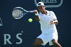 Somdev-Huey shock top seeds to enter Farmers Classic quarters