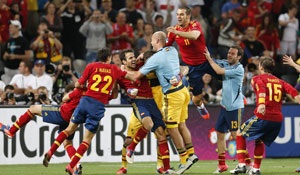 Euro 2012 Final: Spain's Villa, Puyol to attend the finale