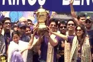 Kolkata celebrates Shah Rukh, KKR at Eden Gardens