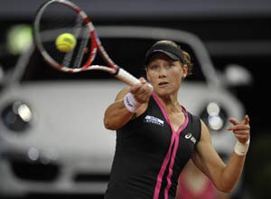 Stosur breezes into Stuttgart's second round