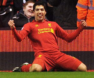Arsene Wenger still keen on Luiz Suarez swoop