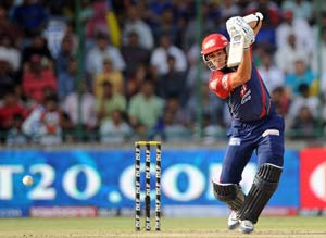 Delhi Daredevils trade Ross Taylor for Ashish Nehra with Pune Warriors India