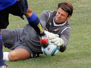 Reading sign former City goalkeeper Taylor