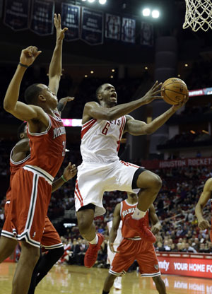 NBA: Terrence Jones leads Houston Rockets to a 114-104 win over Milwaukee Bucks