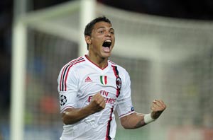 AC Milan set to open 'record' Thiago Silva talks with PSG