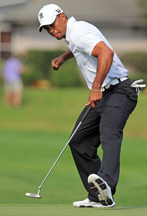 Tiger Woods ties course record for World Challenge lead