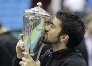 Tipsarevic clinches Kremlin Cup title