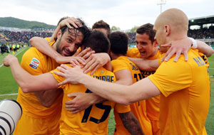 Serie A: Luca Toni's brace helps Hellas Verona beat Catania 4-0
