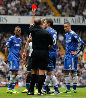 Fernando Torres sees red as Chelsea FC hold Tottenham Hotspur to a draw