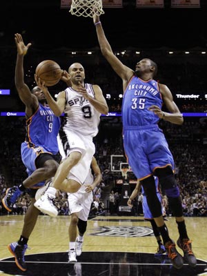 Parker leads Spurs to 2-0 series lead