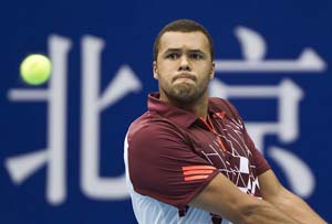 Top seed Tsonga beats Chinese hope