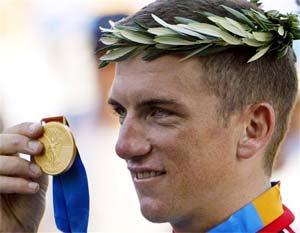 IOC formally strips Tyler Hamilton of Athens gold