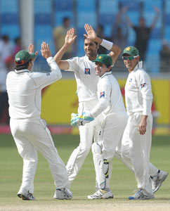 3rd Test: Pakistan clobber England for a whitewash
