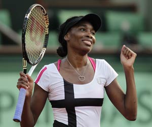 Venus Williams advances to 2nd round at French Open