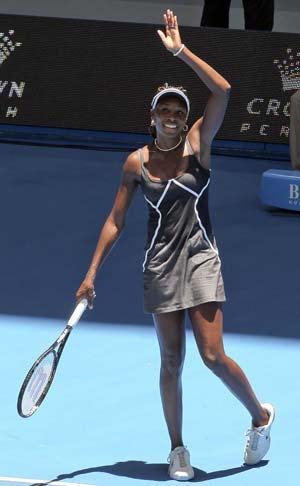 Venus Williams leads US to victory over South Africa