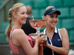 Makarova and Vesnina win French Open women's doubles title Makarova and Vesnina win French Open women's doubles title