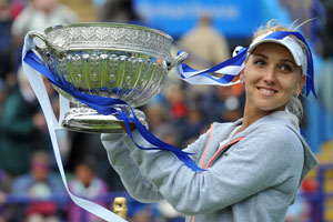 Windswept Elena Vesnina sails to Eastbourne title