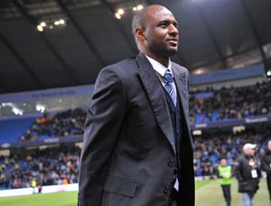 Referees favour Manchester United: Patrick Vieira