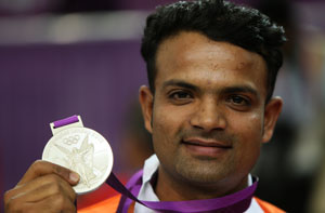 Low-profile build-up like Vijay's is way to go, feels Jaspal Rana