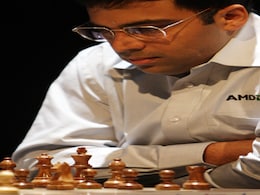 Viswanathan Anand holds Magnus Carlsen with black in Norway Chess Meet Viswanathan Anand holds Magnus Carlsen with black in Norway Chess Meet