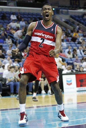 Wall leads Wizards to win after trade