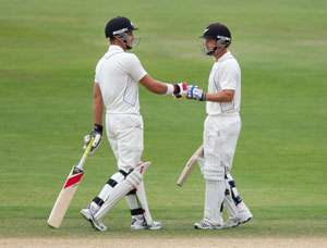 Watling shines as England fall to New Zealand XI in Test warm-up