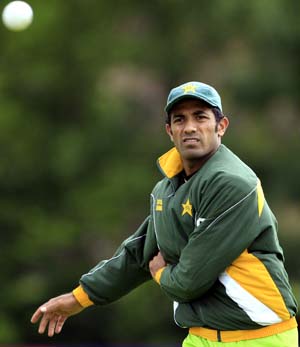 Pak bowling star Wahab Riaz booked for lavish dinner spread