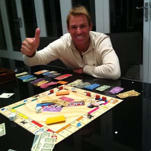 Media & fans obsess over 'Scrawnie Warnie'