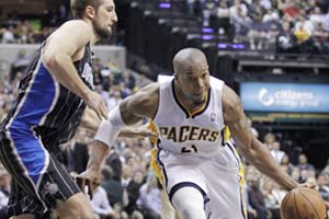 Pacers defeat Magic 93-78, even series 1-1