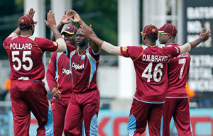 Tri-series: Sri Lanka 60-3 against West Indies as rain pushes ODI to reserve day