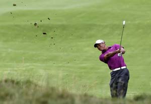 Tiger Woods in the mix at Australian Open