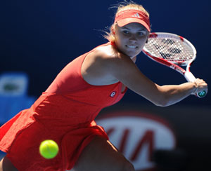 Wozniacki survives scare at Japan Open
