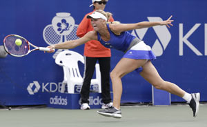 Korea Open: Caroline Wozniacki reaches semifinal round