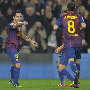 Alba, Xavi and Vilanova to travel to Paris